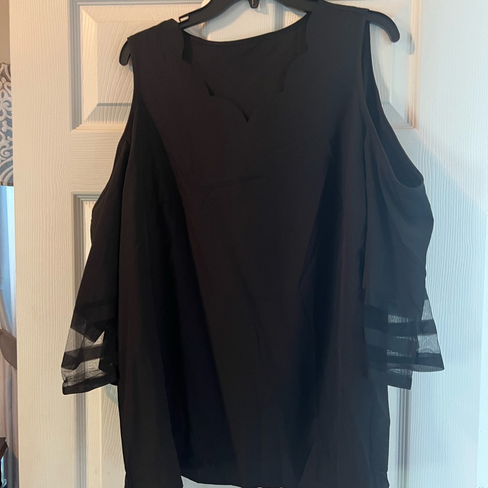 Elegant Black Cold Shoulder Top